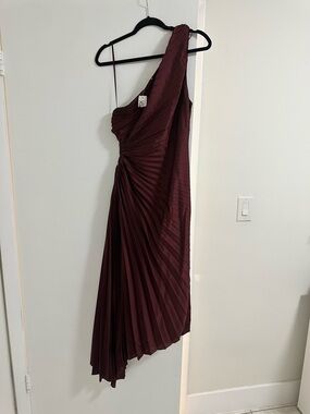 One-Shoulder Pleated Evening Dress in Burgundy Red